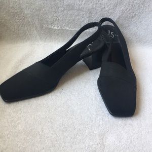 Black back strap mule by life stride size 7.5